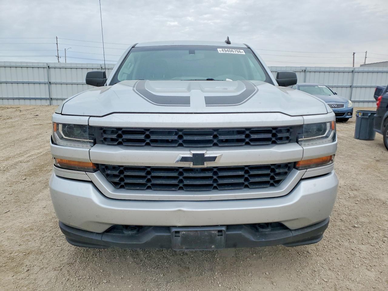 2017 CHEVROLET SILVERADO K1500 CUSTOM photo 13