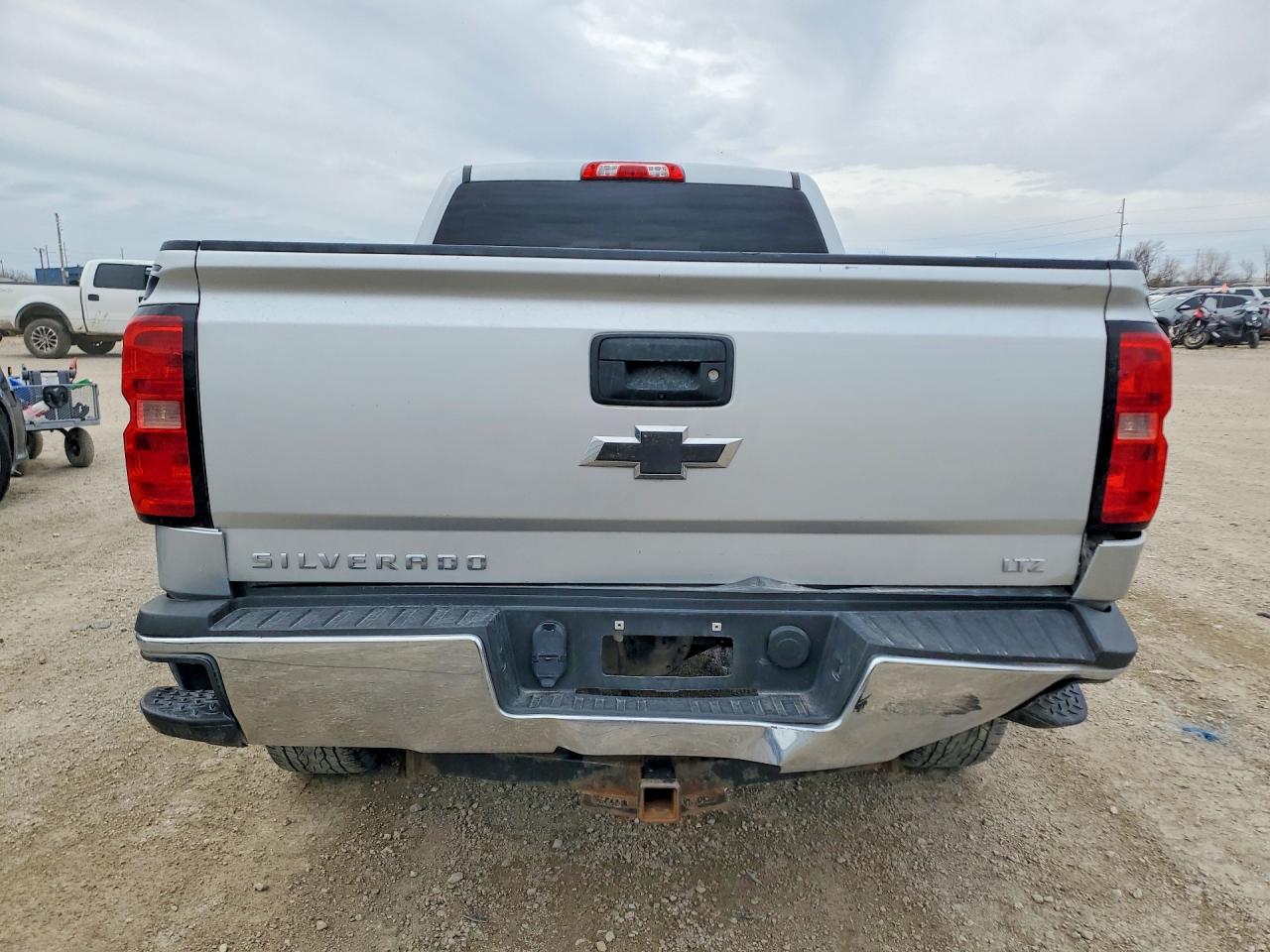 2017 CHEVROLET SILVERADO K1500 CUSTOM photo 16