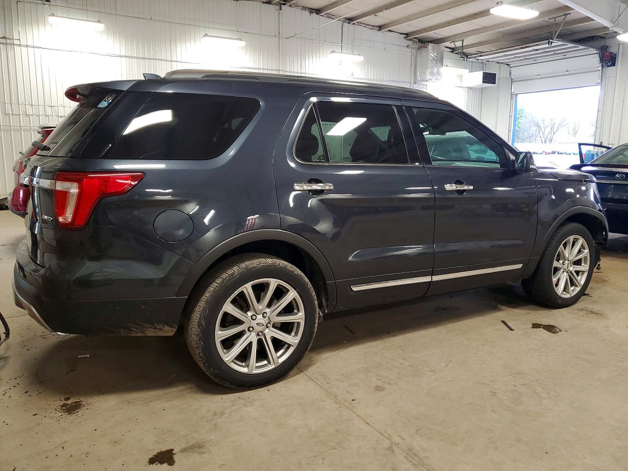 2017 FORD EXPLORER LIMITED photo 5