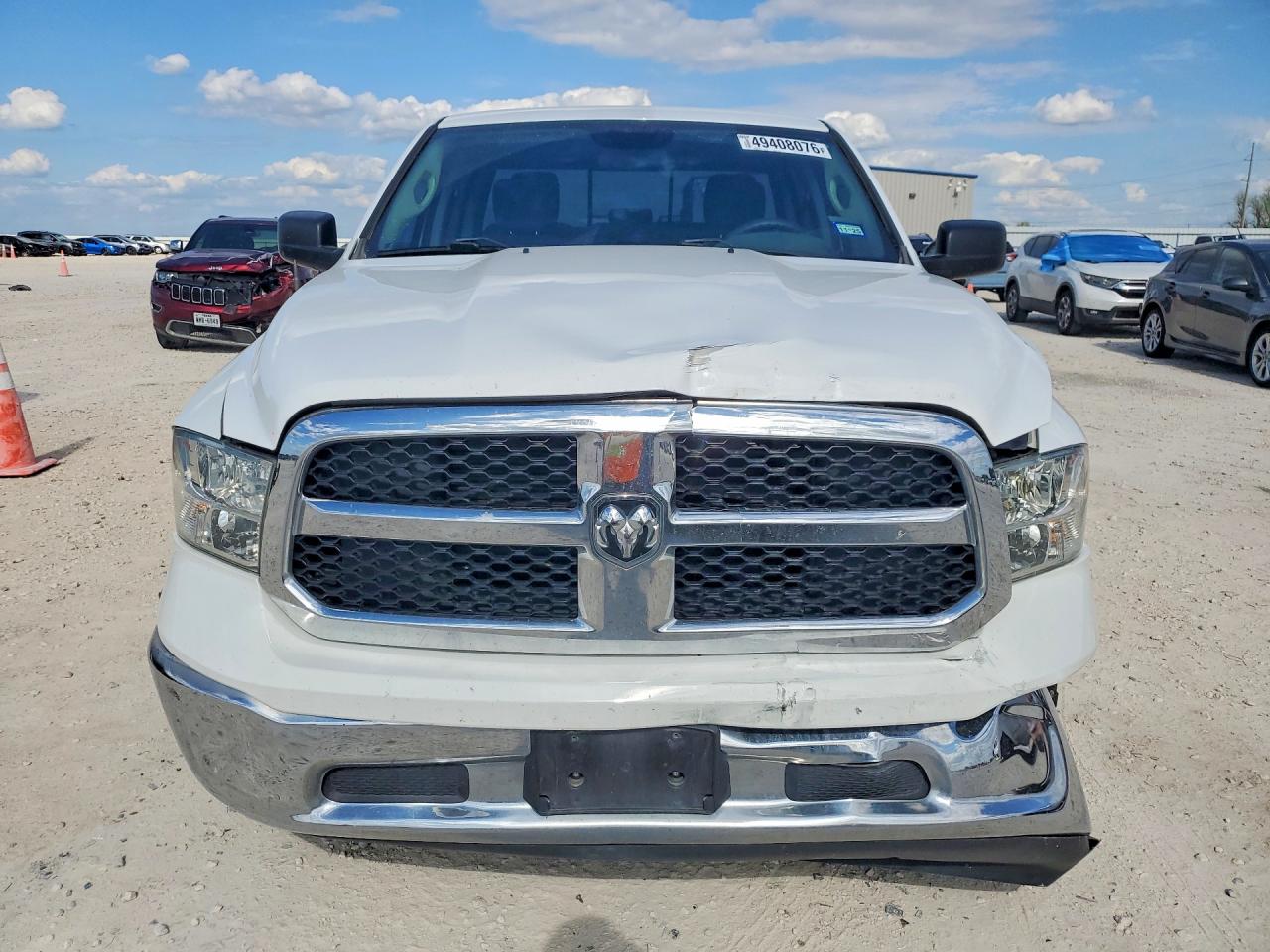 2018 RAM 1500 SLT photo 9