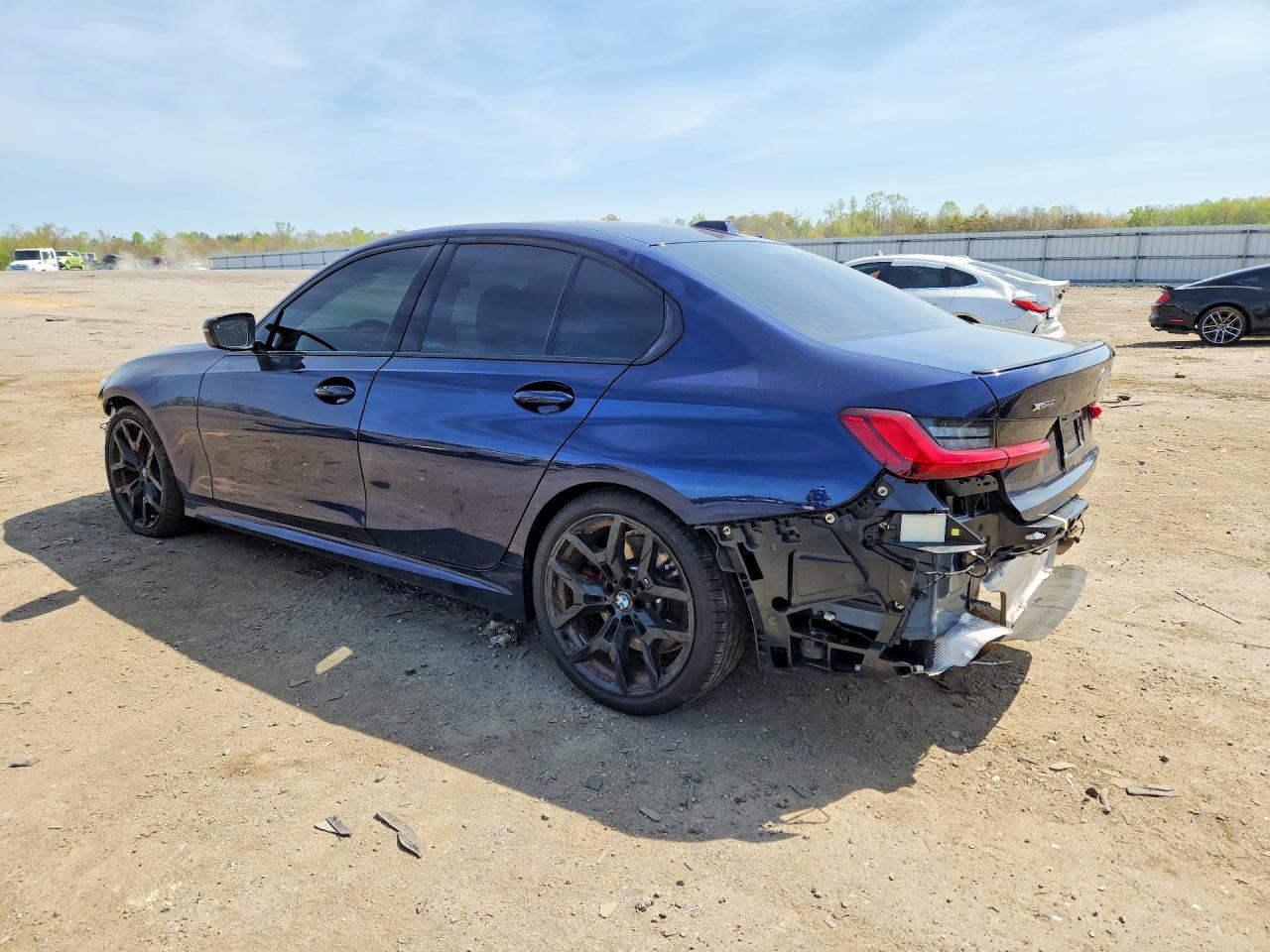 2025 BMW M340XI photo 3