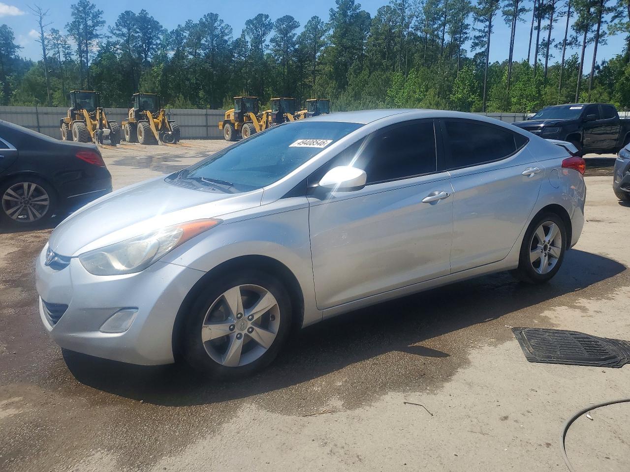 2013 HYUNDAI ELANTRA