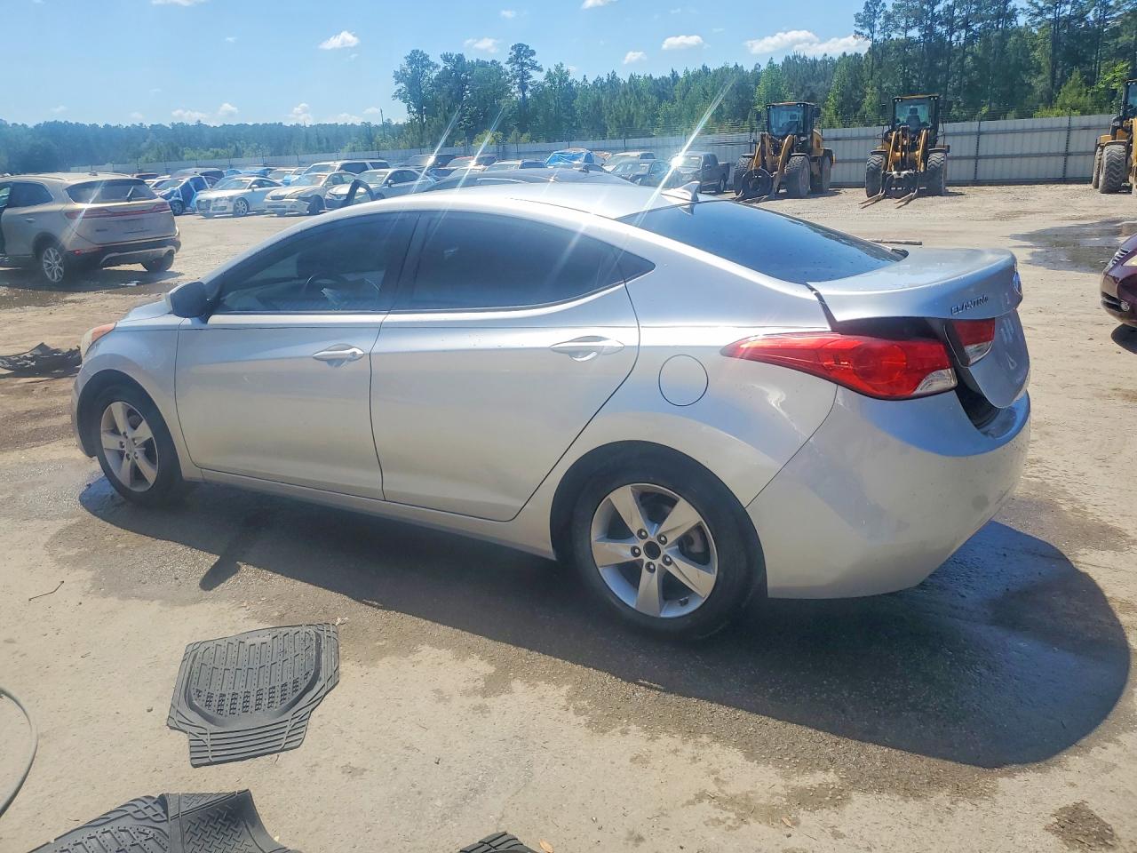 2013 HYUNDAI ELANTRA GLS photo 3