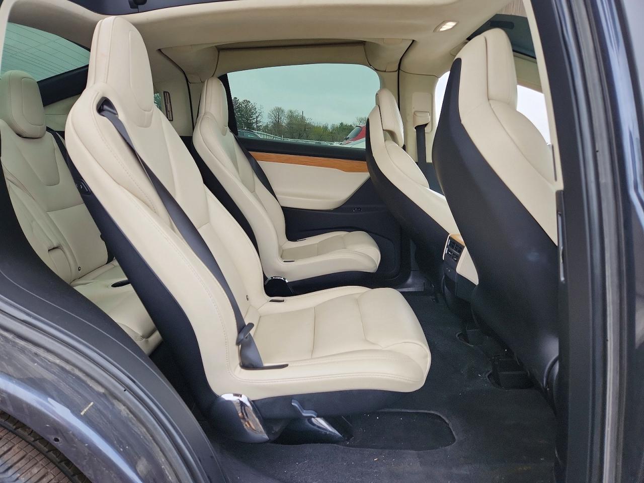 2018 TESLA MODEL X photo 21