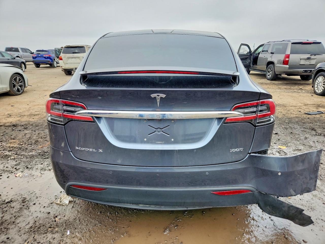 2018 TESLA MODEL X photo 11