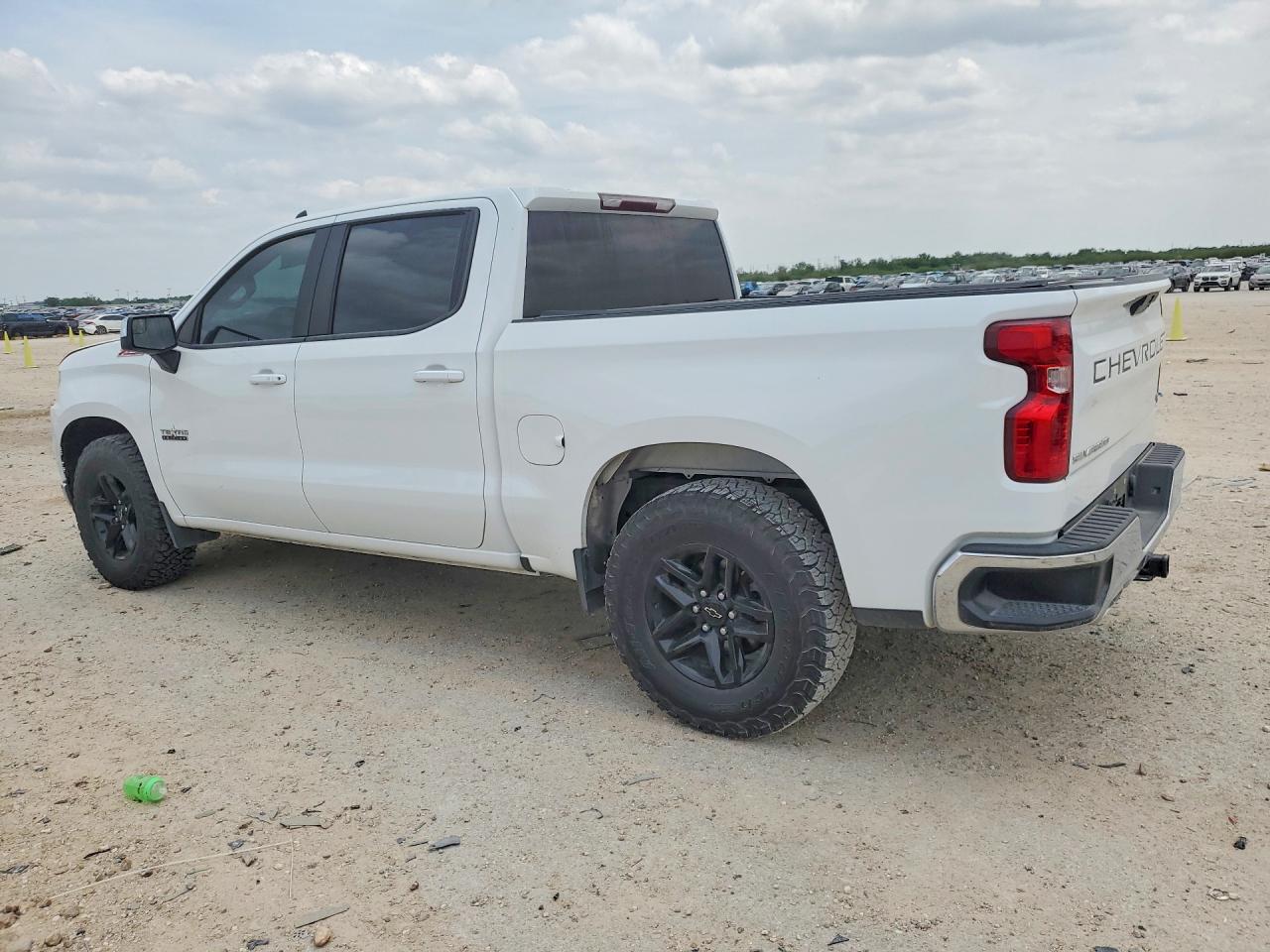 2021 CHEVROLET SILVERADO K1500 LT photo 4