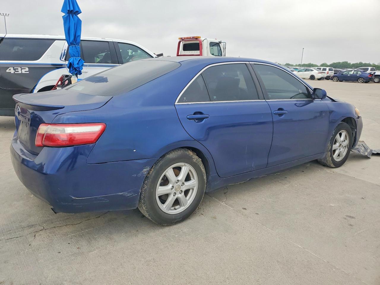 2009 TOYOTA CAMRY LE photo 7