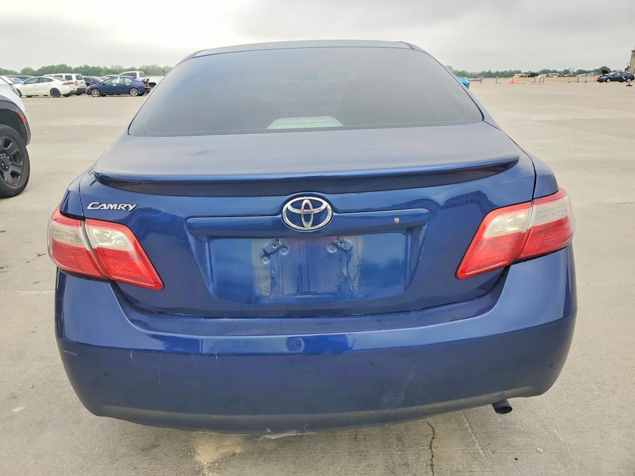 2009 TOYOTA CAMRY LE photo 16