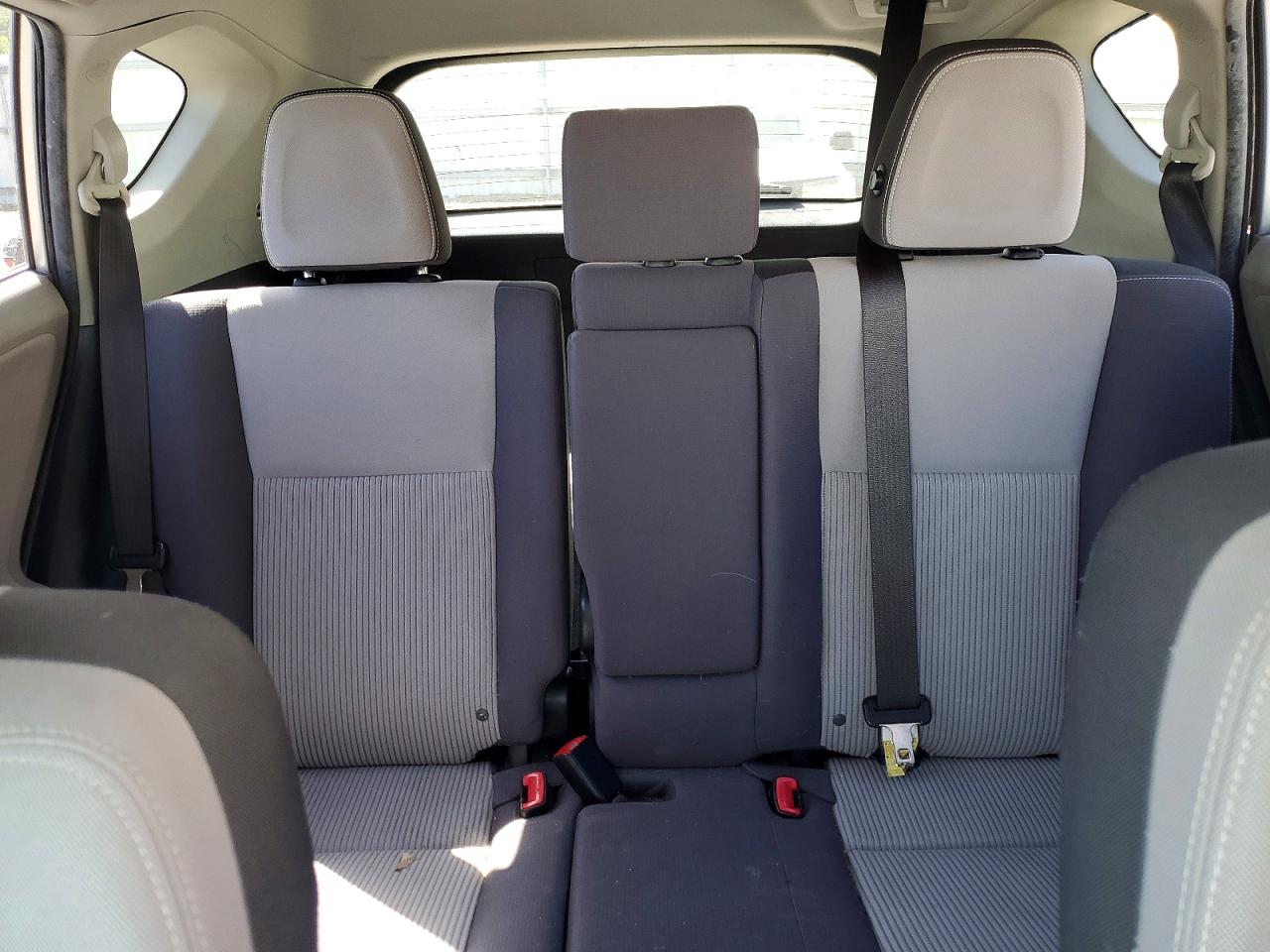 2013 TOYOTA RAV4 XLE photo 28