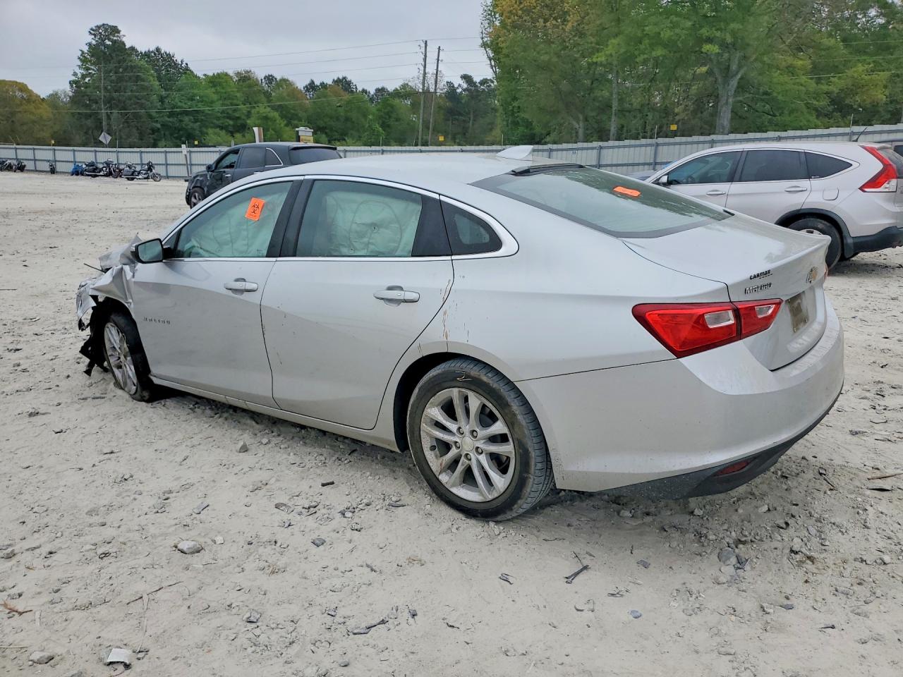2017 CHEVROLET MALIBU LT photo 3