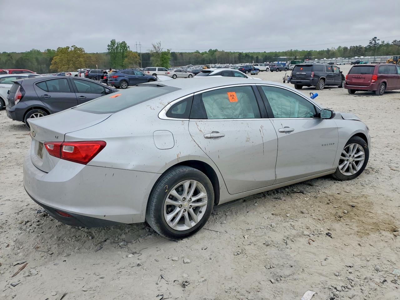 2017 CHEVROLET MALIBU LT photo 5