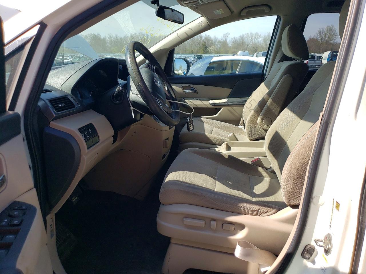 2014 HONDA ODYSSEY EX photo 13