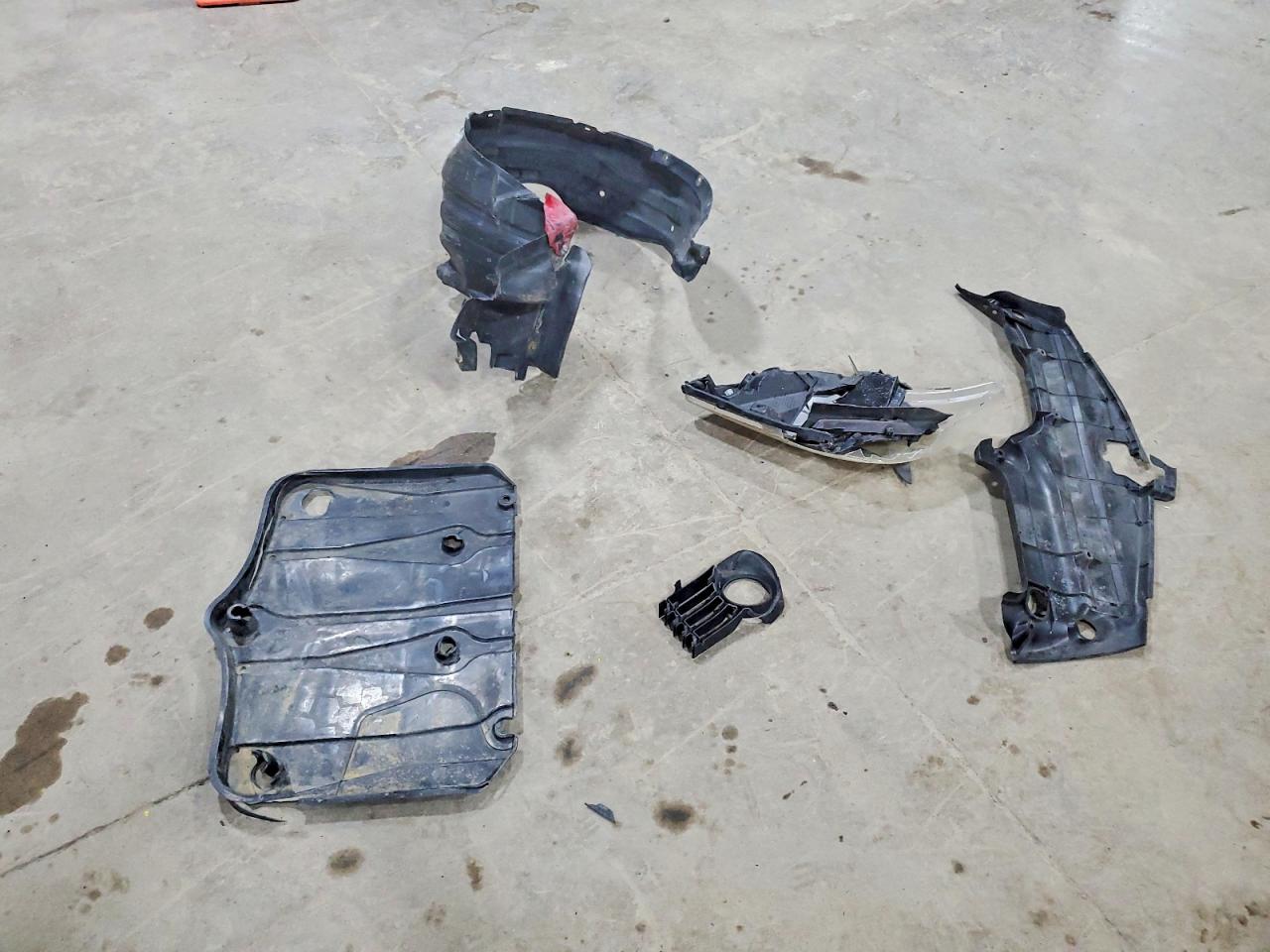 2009 TOYOTA PRIUS BASE photo 23