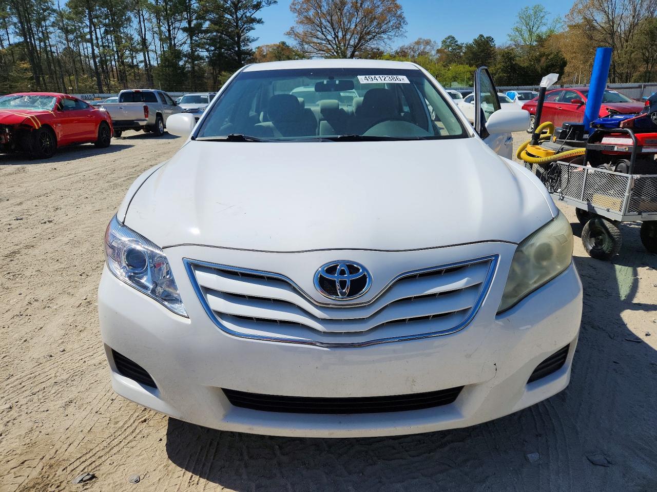 2011 TOYOTA CAMRY LE photo 13