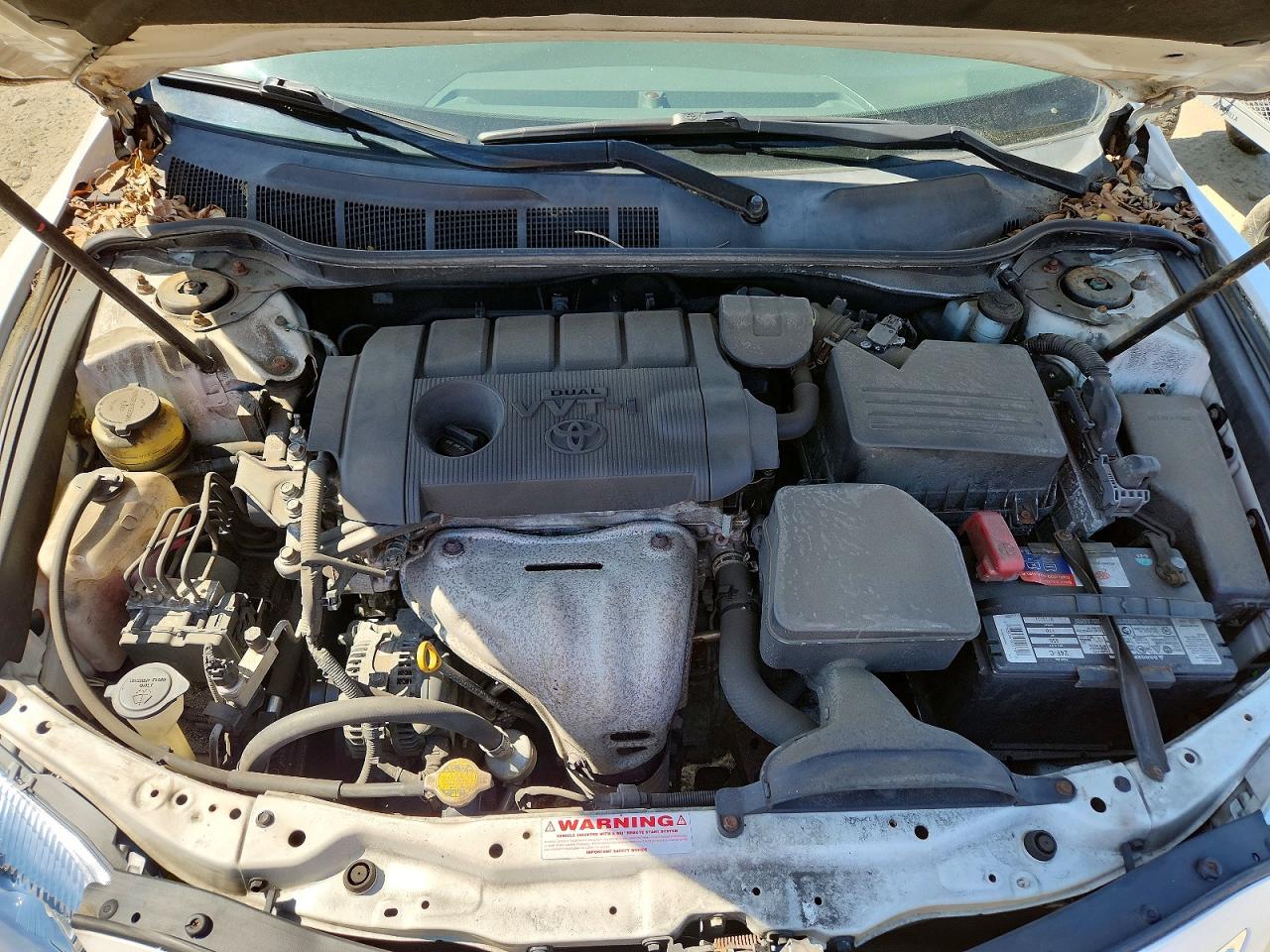 2011 TOYOTA CAMRY LE photo 31