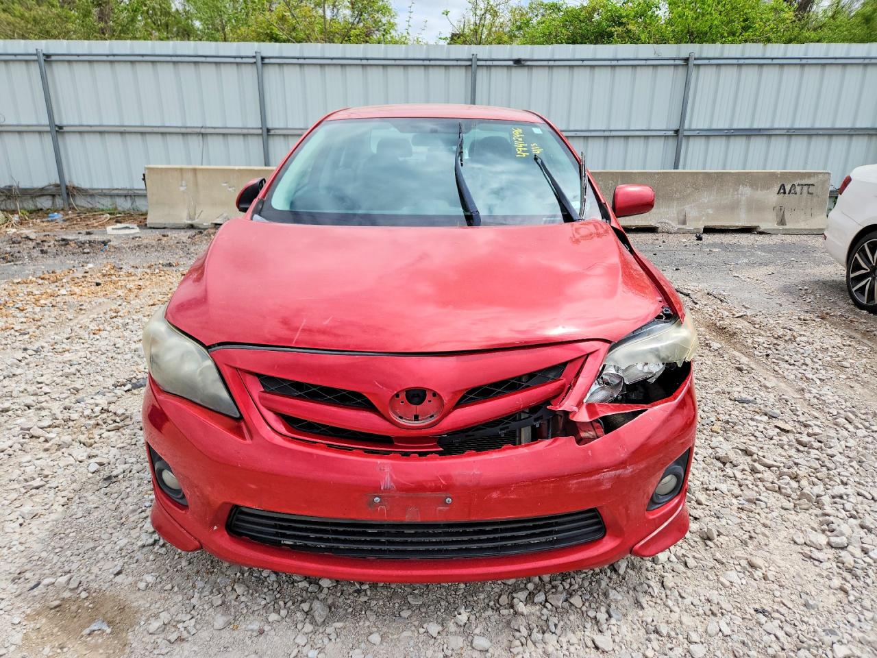 2013 TOYOTA COROLLA S photo 9