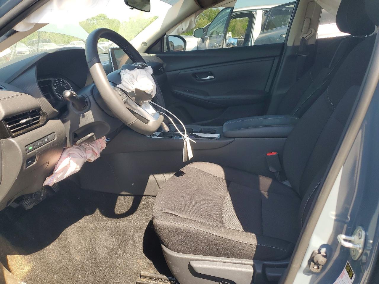 2025 NISSAN SENTRA SV photo 7