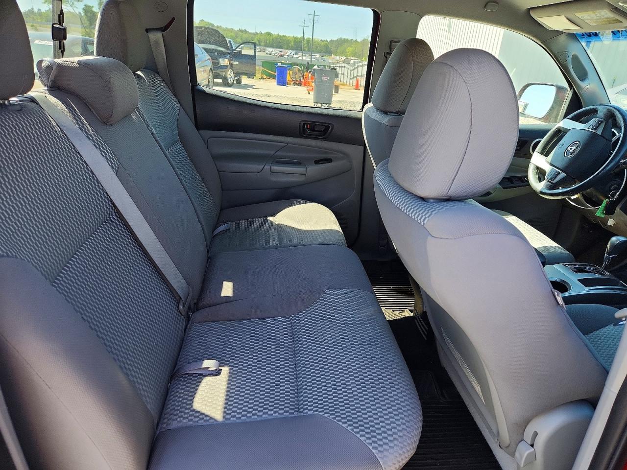 2013 TOYOTA TACOMA DOUBLE CAB photo 28