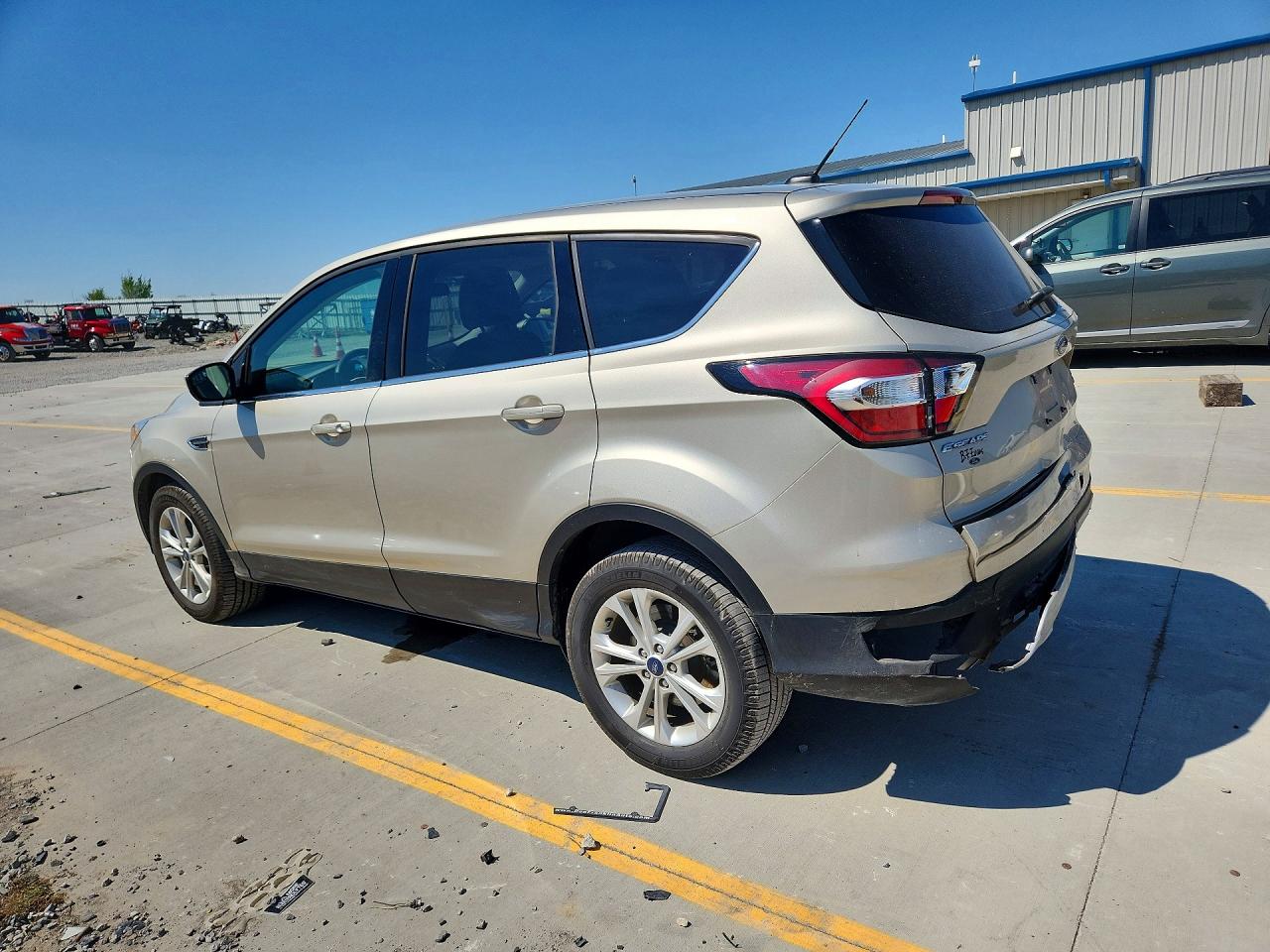 2017 FORD ESCAPE SE photo 3