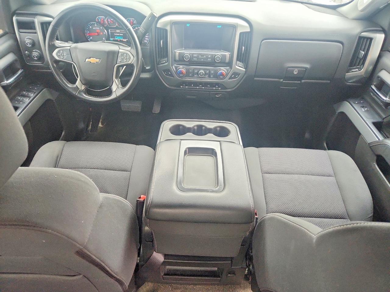 2017 CHEVROLET SILVERADO K1500 LT photo 8