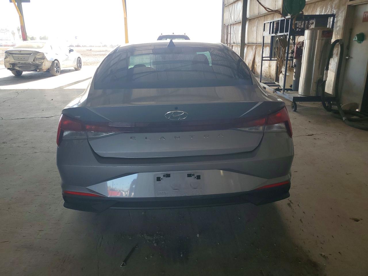 2023 HYUNDAI ELANTRA SEL photo 11