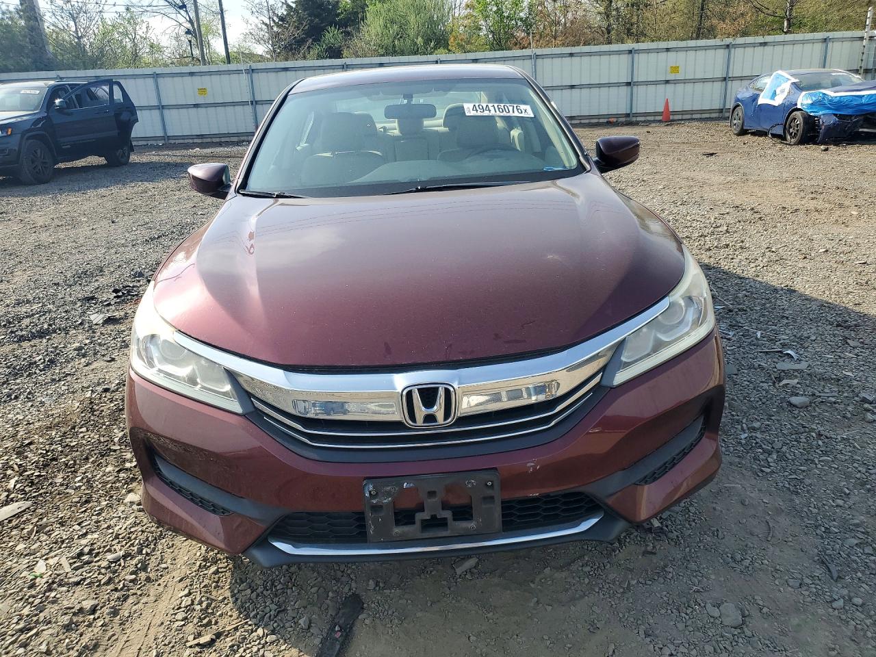 2016 HONDA ACCORD LX photo 13