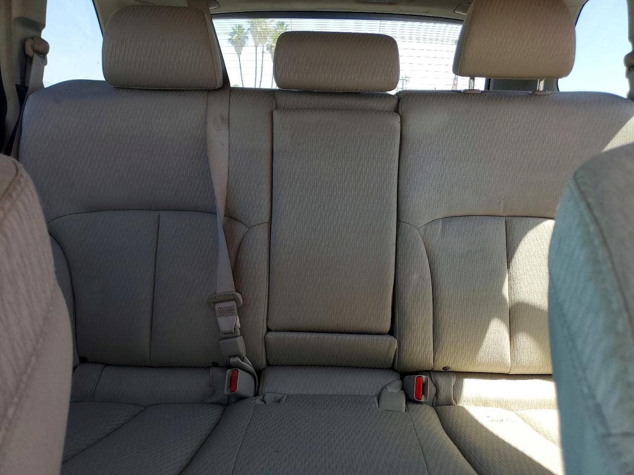 2011 SUBARU OUTBACK 2.5I PREMIUM photo 10