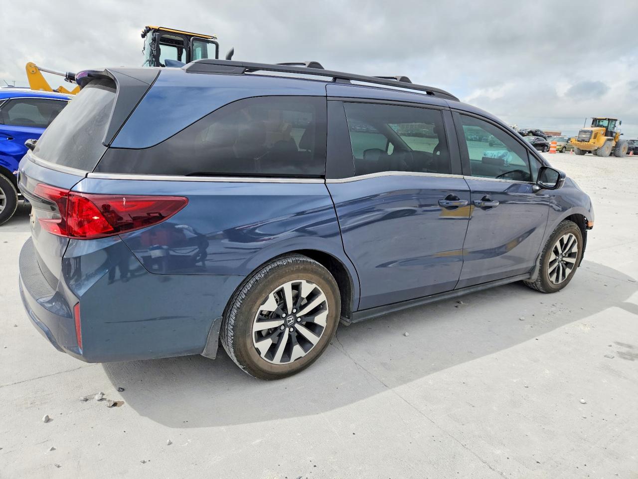 2025 HONDA ODYSSEY EXL photo 5
