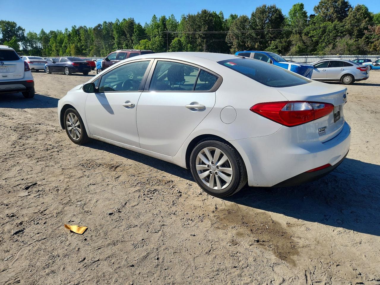 2015 KIA FORTE LX photo 4