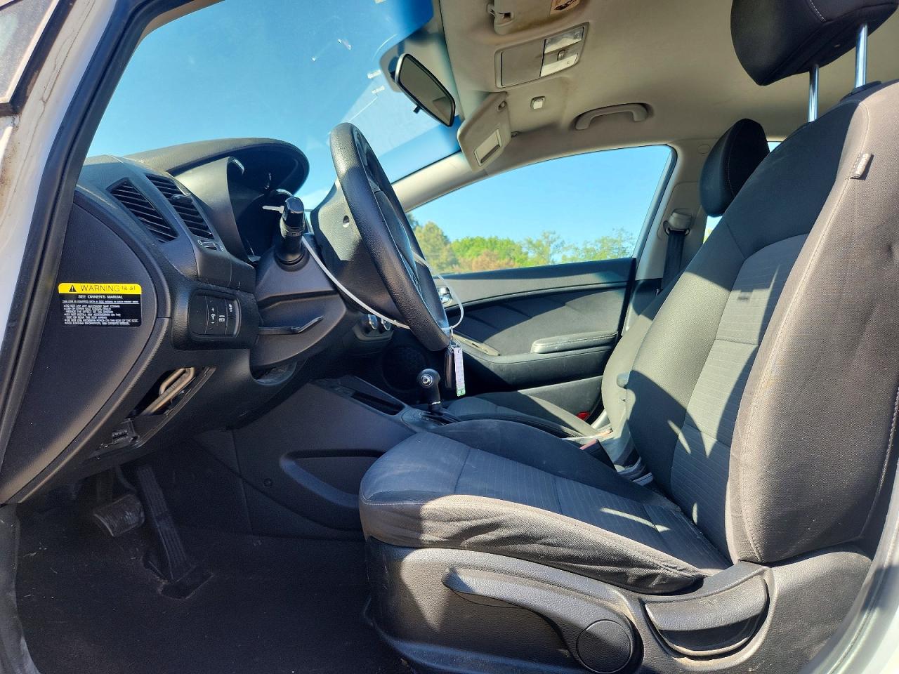 2015 KIA FORTE LX photo 19