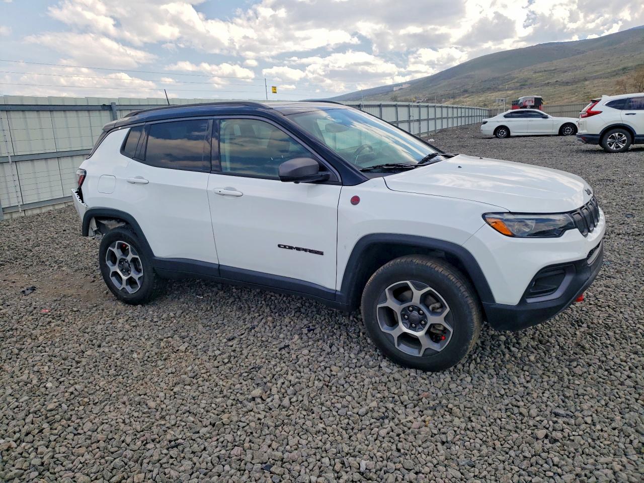 2022 JEEP COMPASS TRAILHAWK photo 10