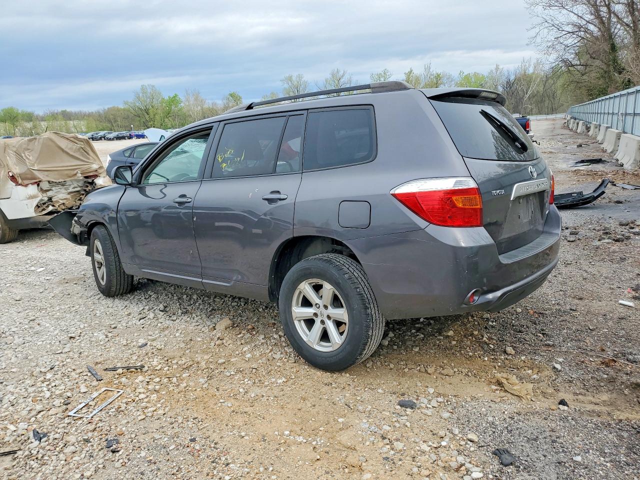 2008 TOYOTA HIGHLANDER BASE photo 3