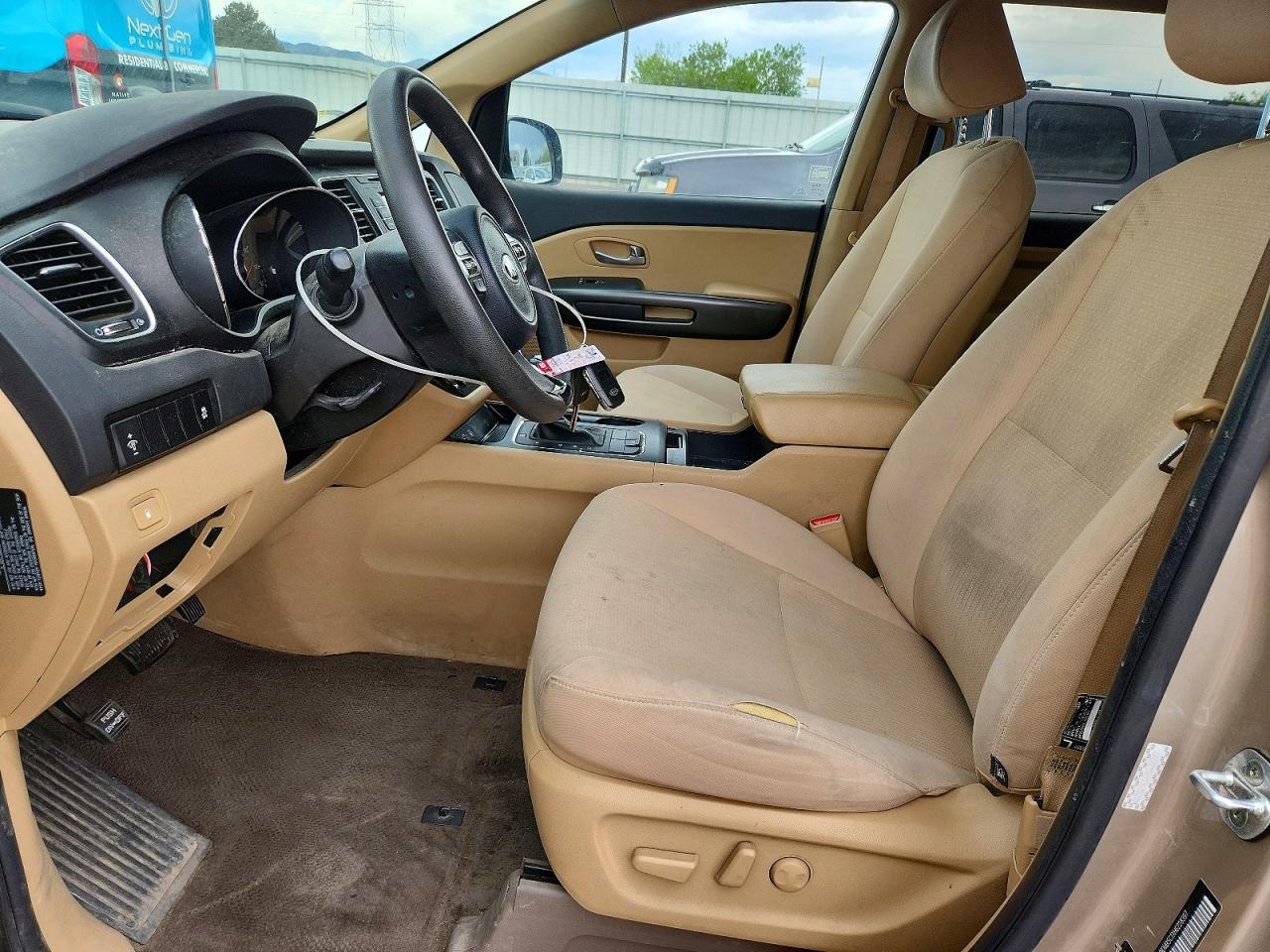 2017 KIA SEDONA LX photo 7