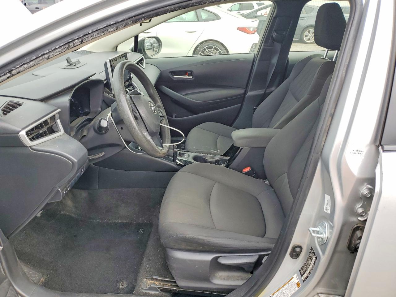 2021 TOYOTA COROLLA LE photo 13