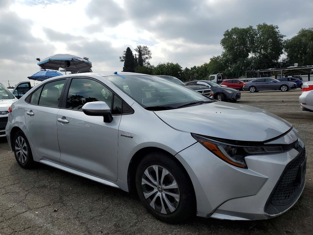 2021 TOYOTA COROLLA LE photo 7