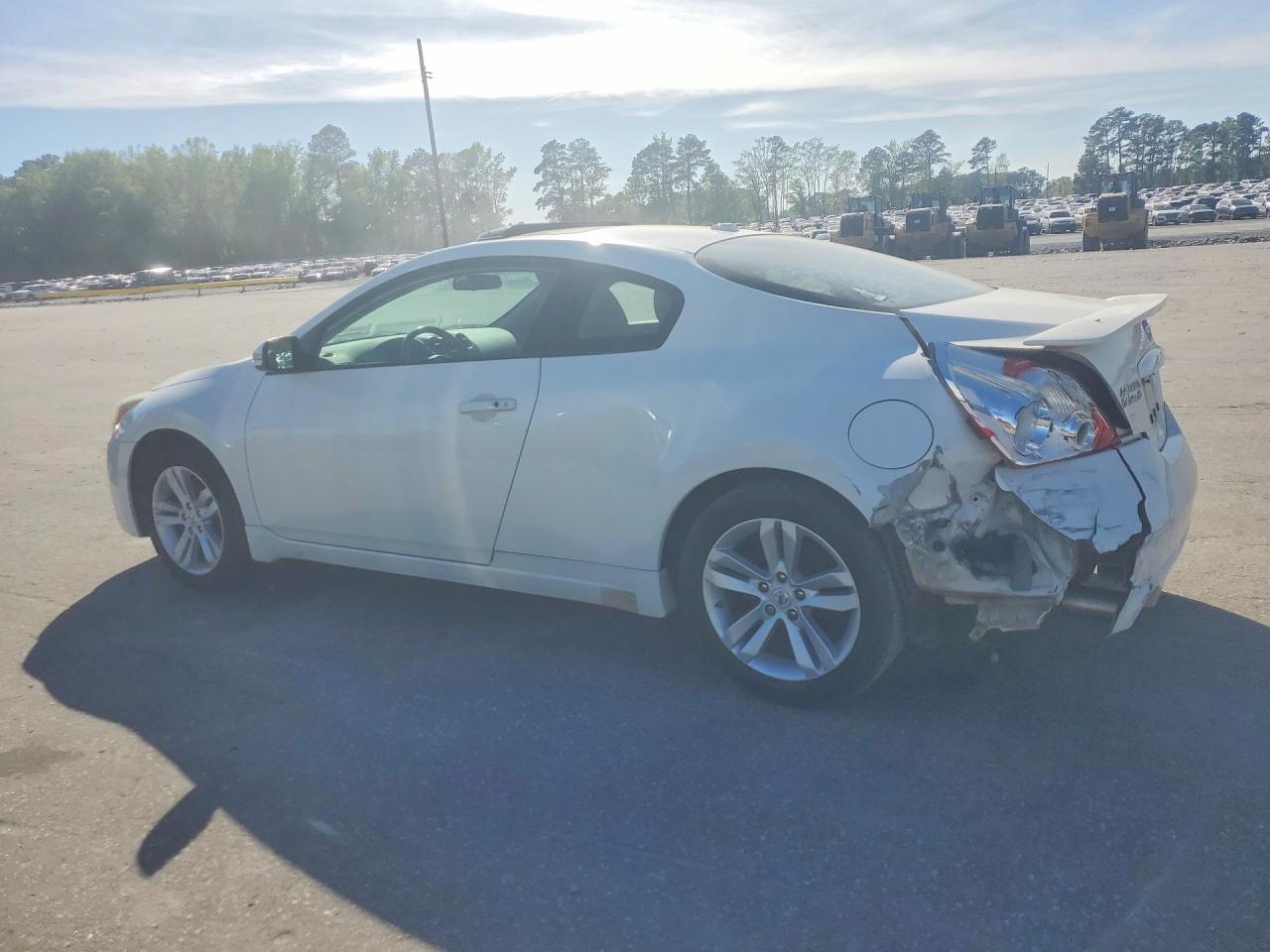 2011 NISSAN ALTIMA S photo 3