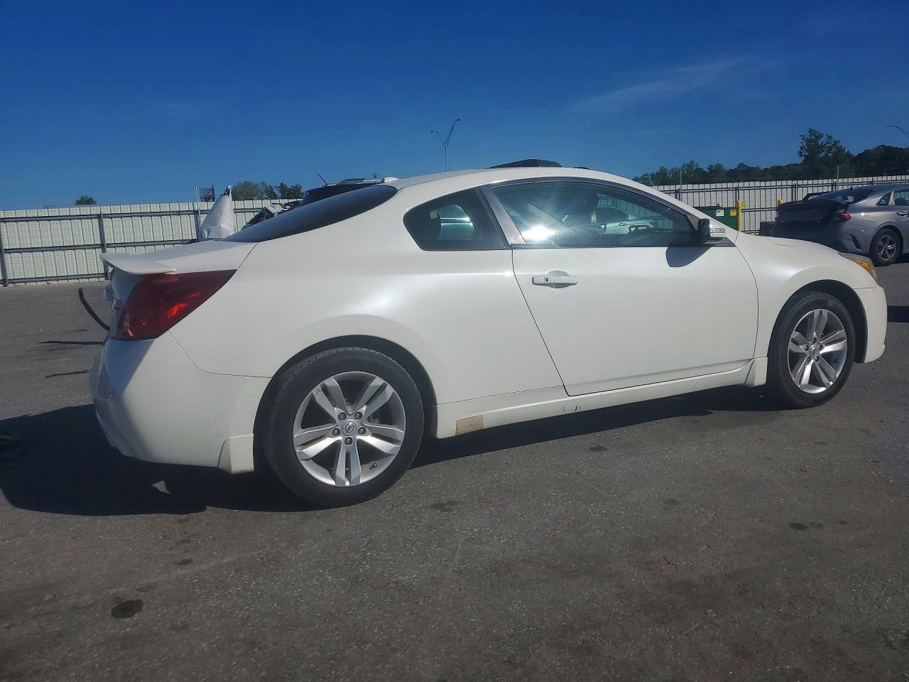 2011 NISSAN ALTIMA S photo 5
