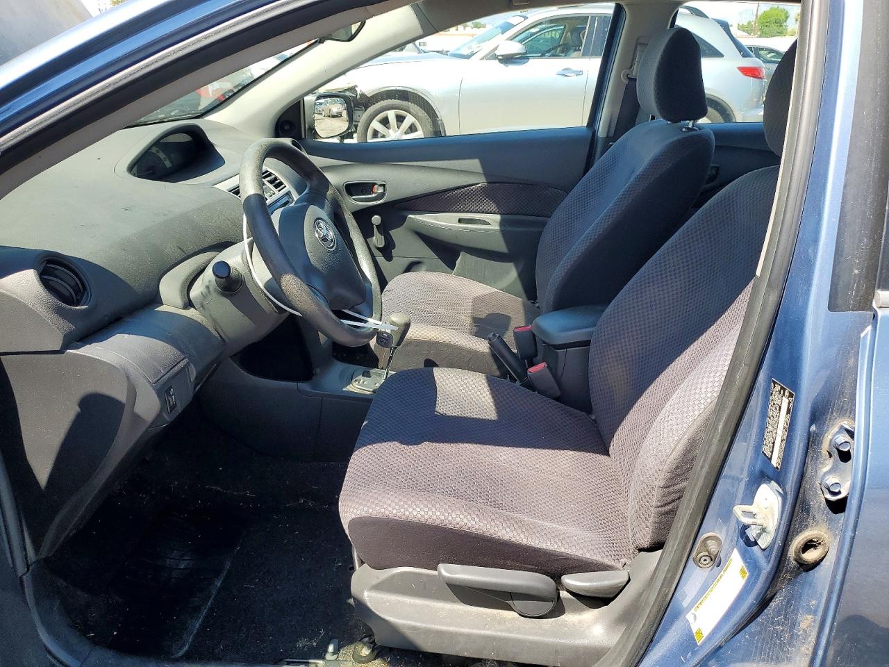2008 TOYOTA YARIS BASE photo 7