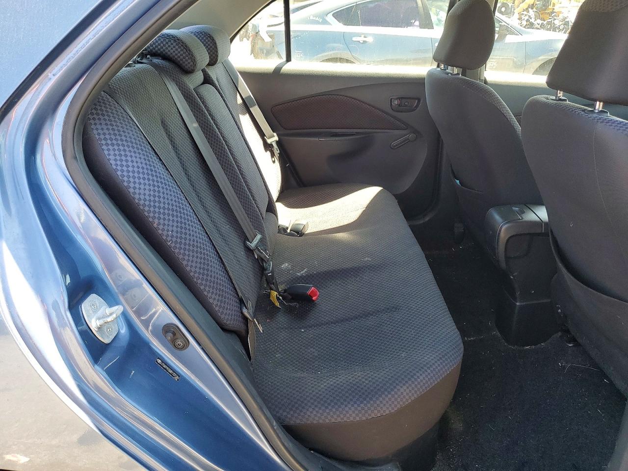 2008 TOYOTA YARIS BASE photo 10