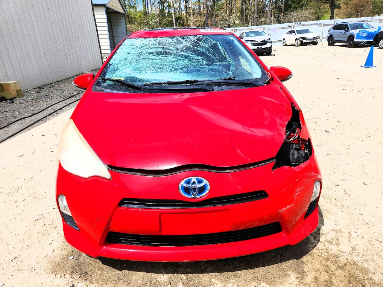 2013 TOYOTA PRIUS C THREE photo 13