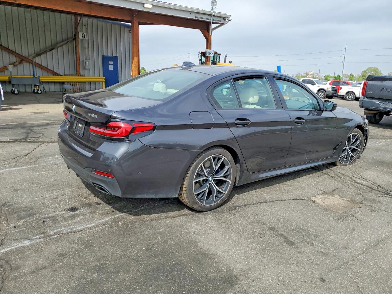 2022 BMW 530 XI photo 5
