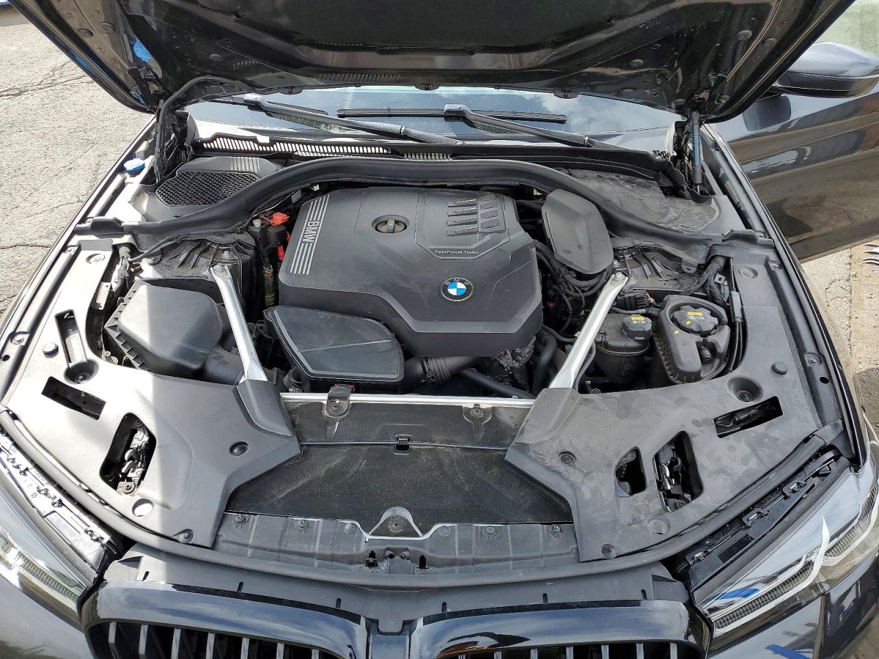 2022 BMW 530 XI photo 21