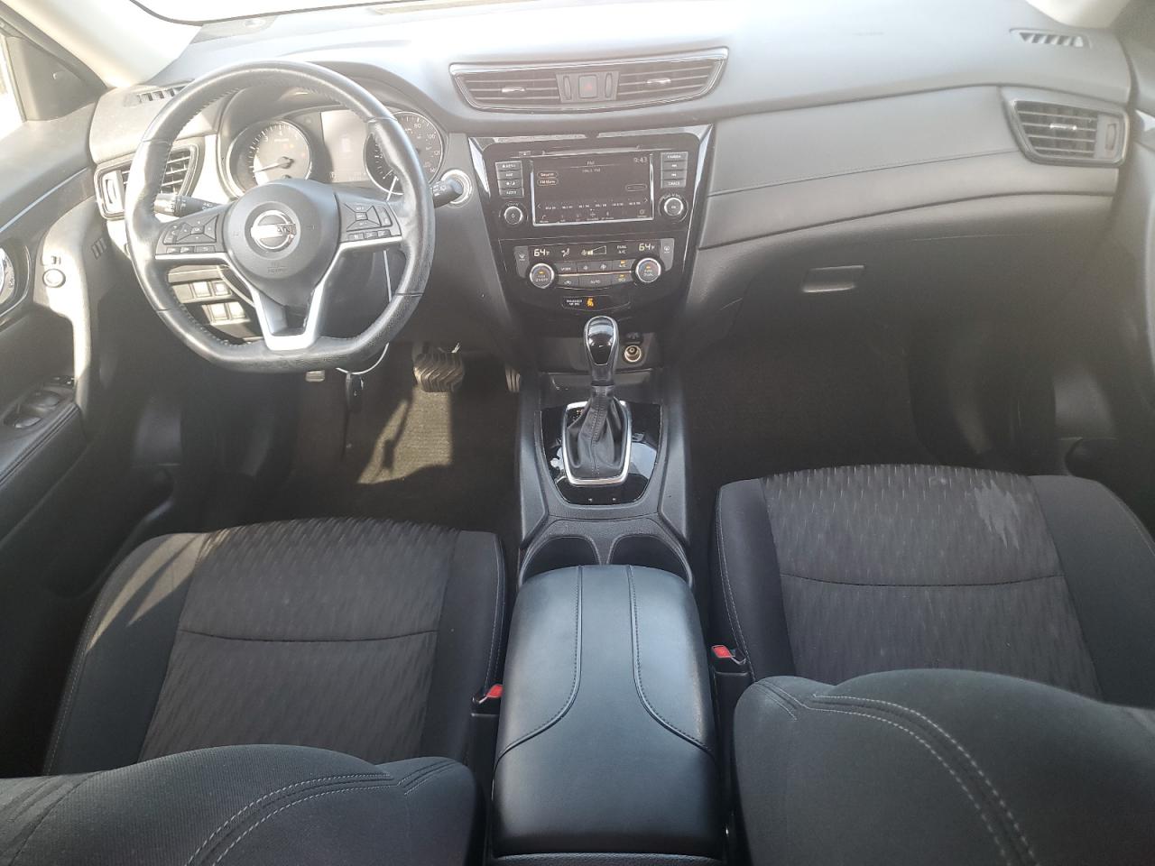 2018 NISSAN ROGUE SV photo 22