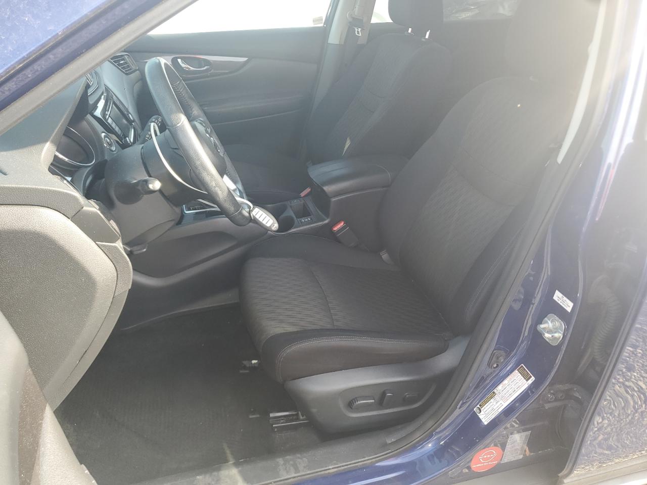 2018 NISSAN ROGUE SV photo 19