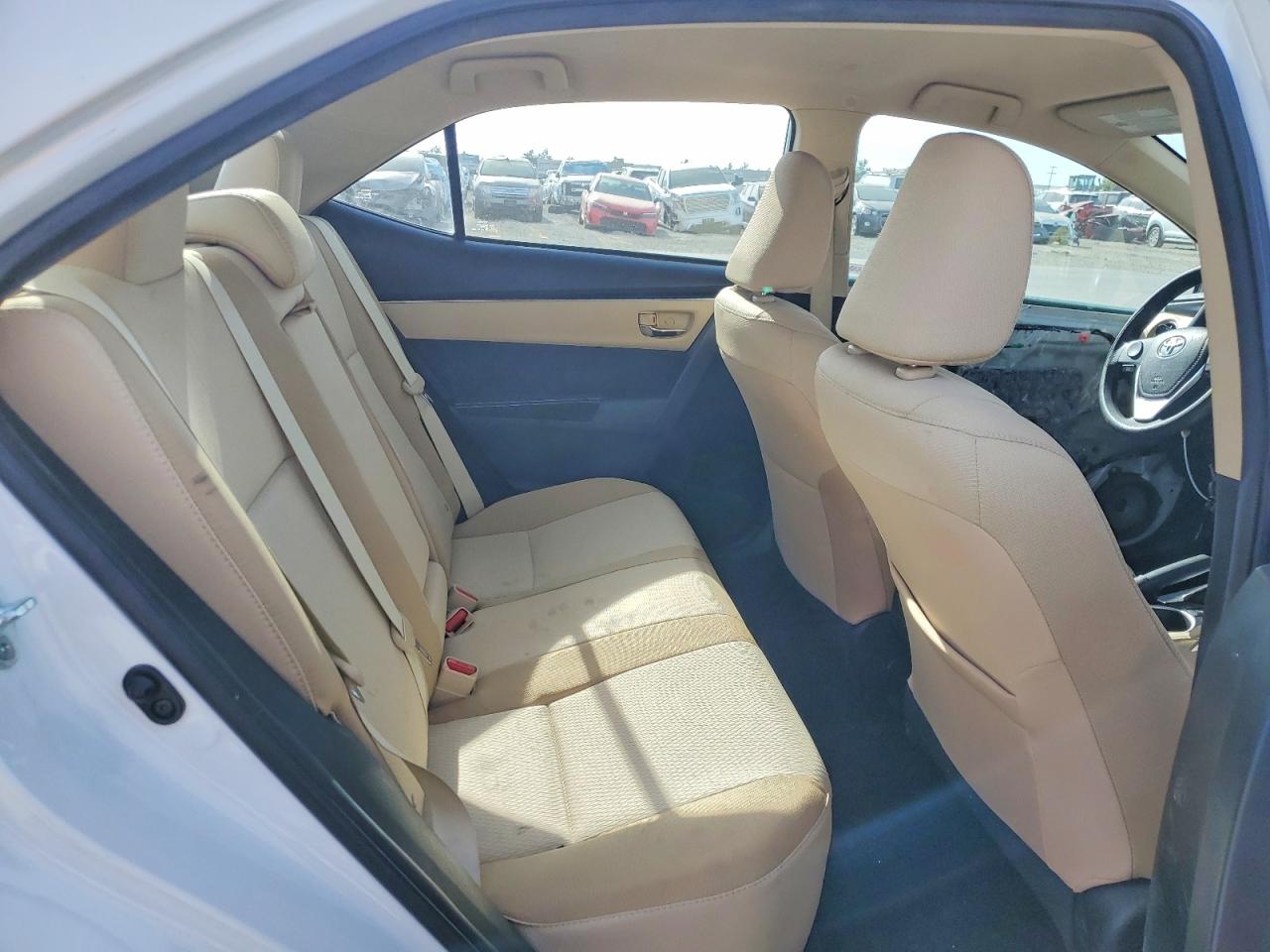 2017 TOYOTA COROLLA LE photo 19