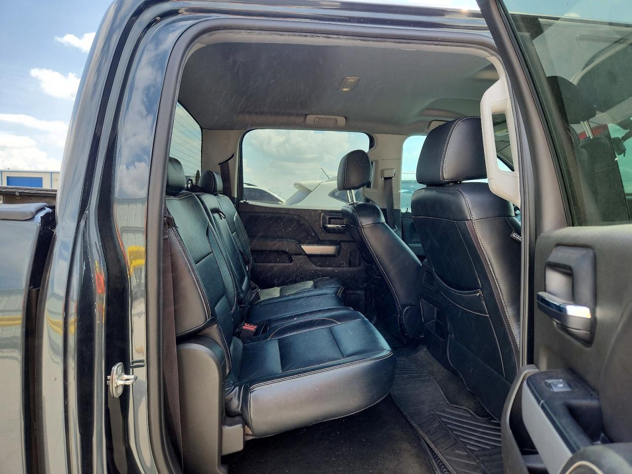 2018 CHEVROLET SILVERADO K1500 LT photo 10