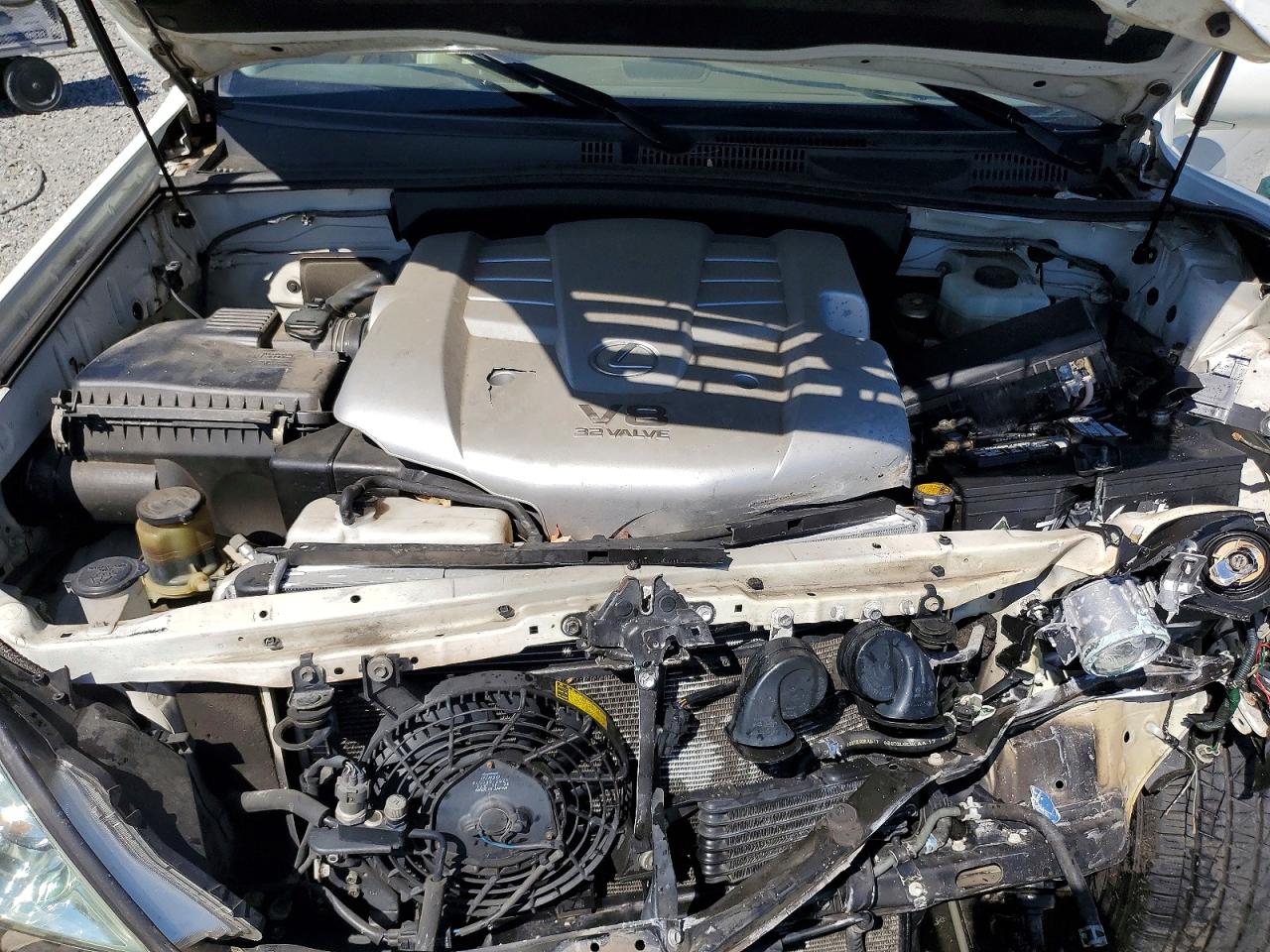 2004 LEXUS GX 470 photo 34
