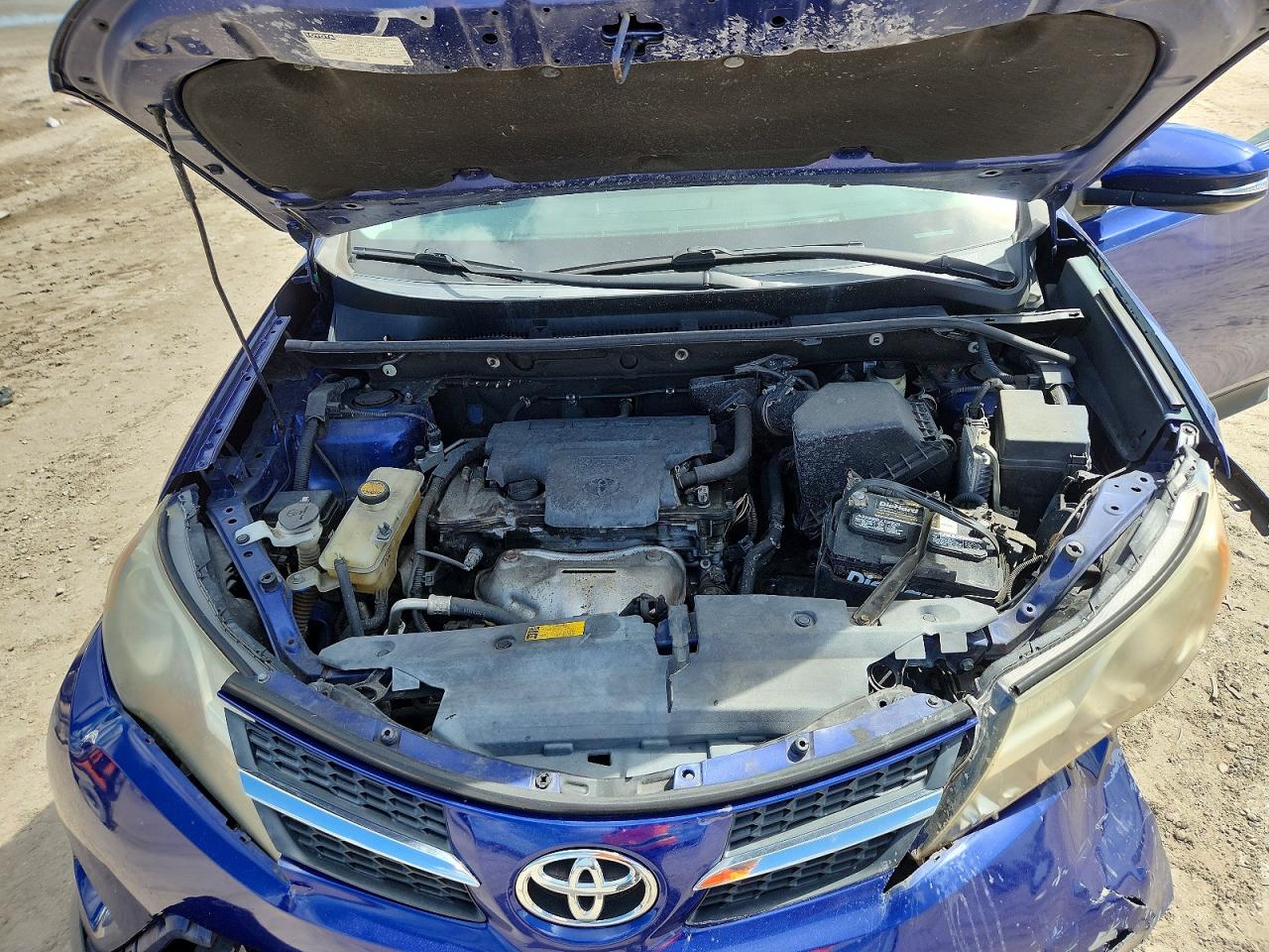 2015 TOYOTA RAV4 XLE photo 34
