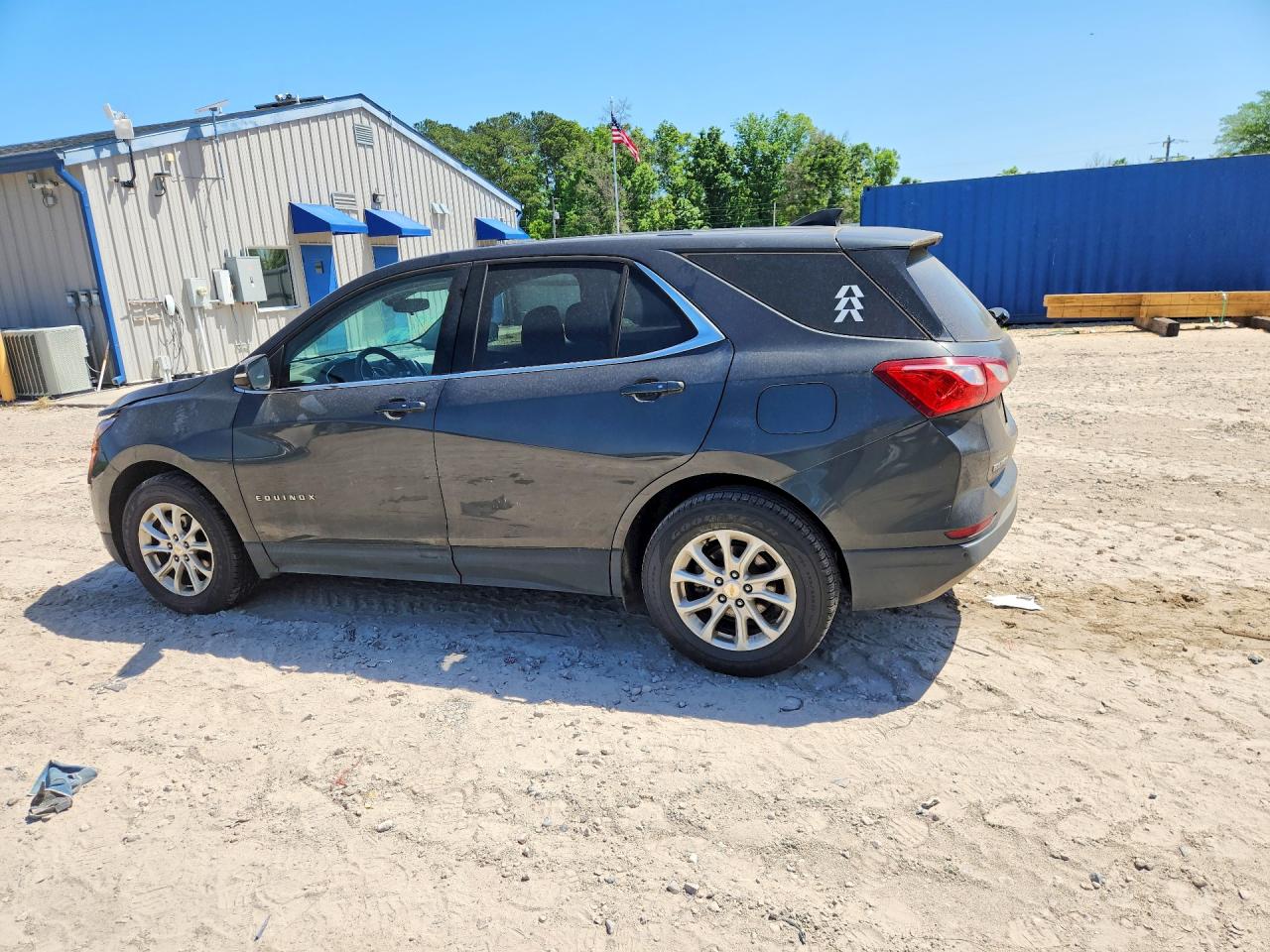 2019 CHEVROLET EQUINOX LT photo 4