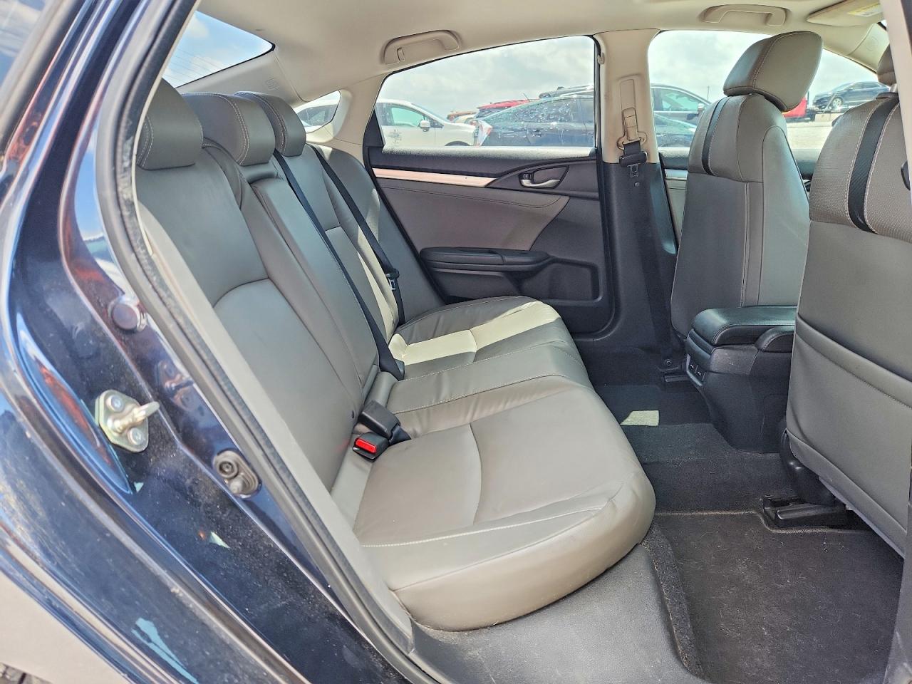 2016 HONDA CIVIC TOURING photo 19